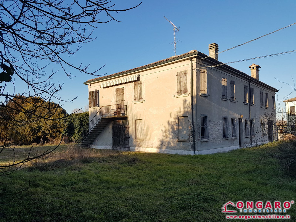 Casa storica indipendente a Guarda di Riva del Po (FE)