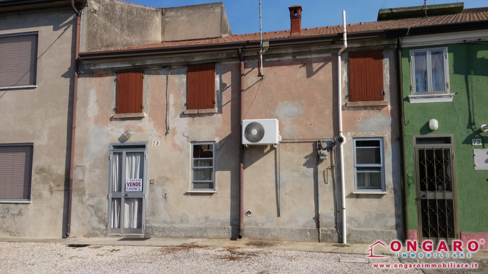 Porzione di casa con garage a Copparo (Fe) loc. Coccanile