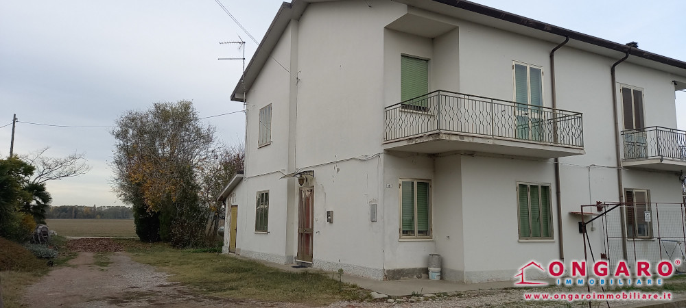 Porzione di bifamiliare a Riva del Po (Fe) loc. Alberone